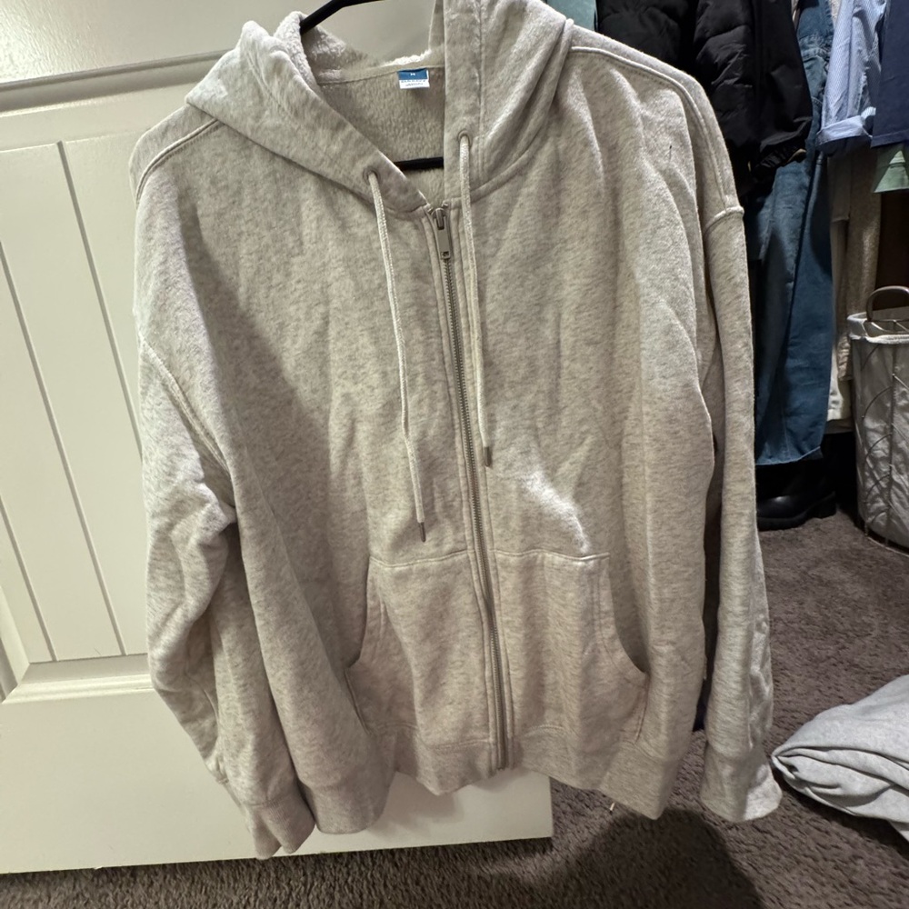 Old Navy Light Gray Fleece Hoodie